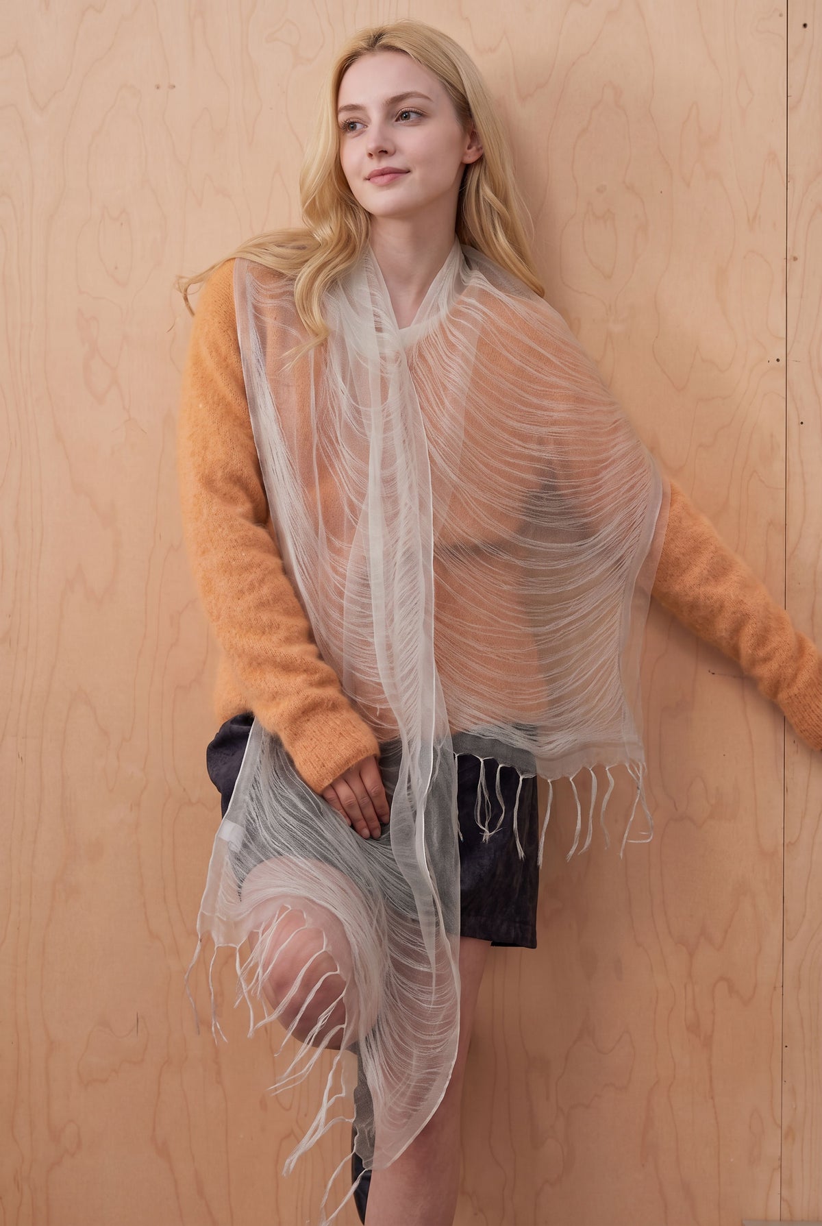 Airy Wrinkled silk Twill stole