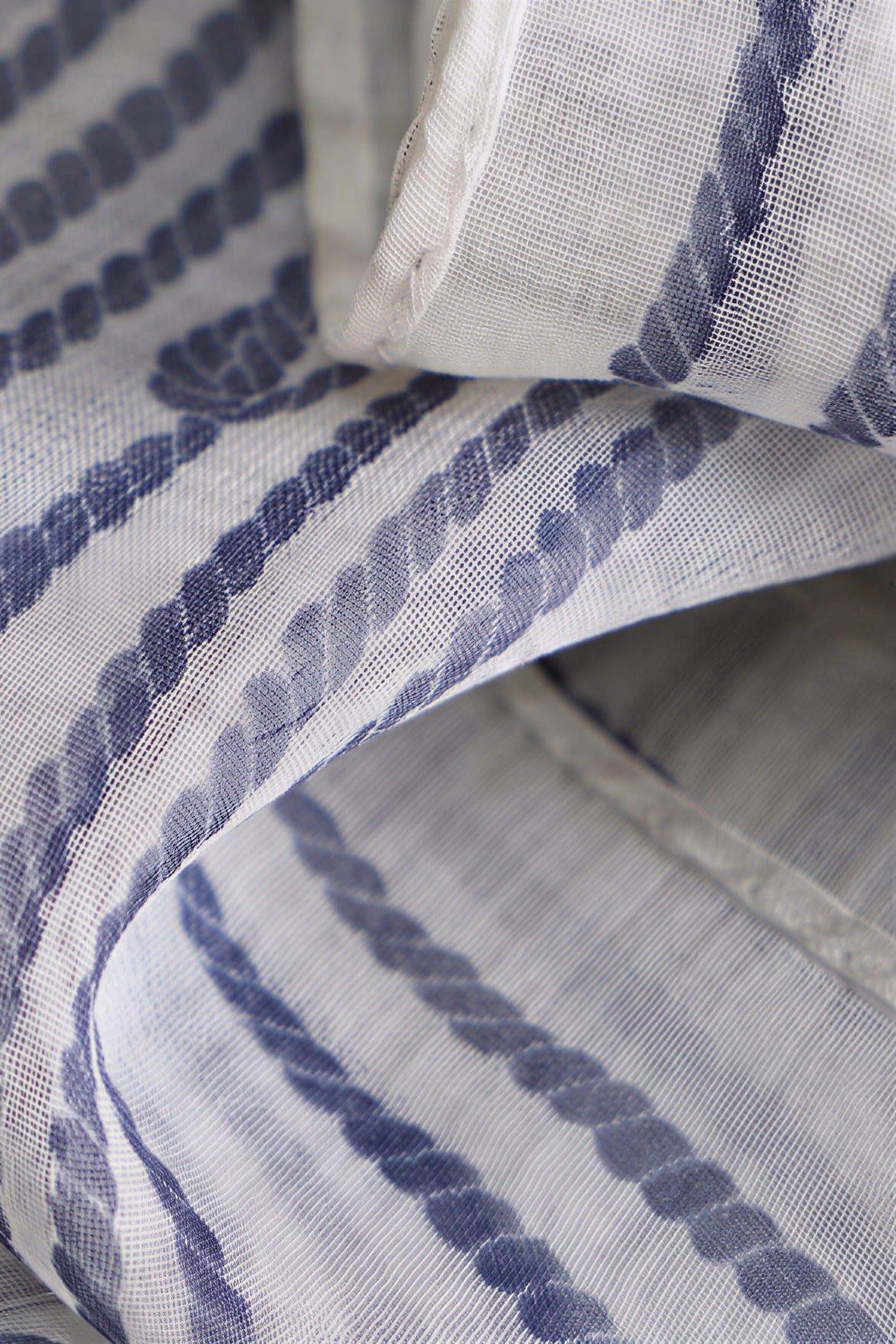 tiny chain Print Silk Twill Stole