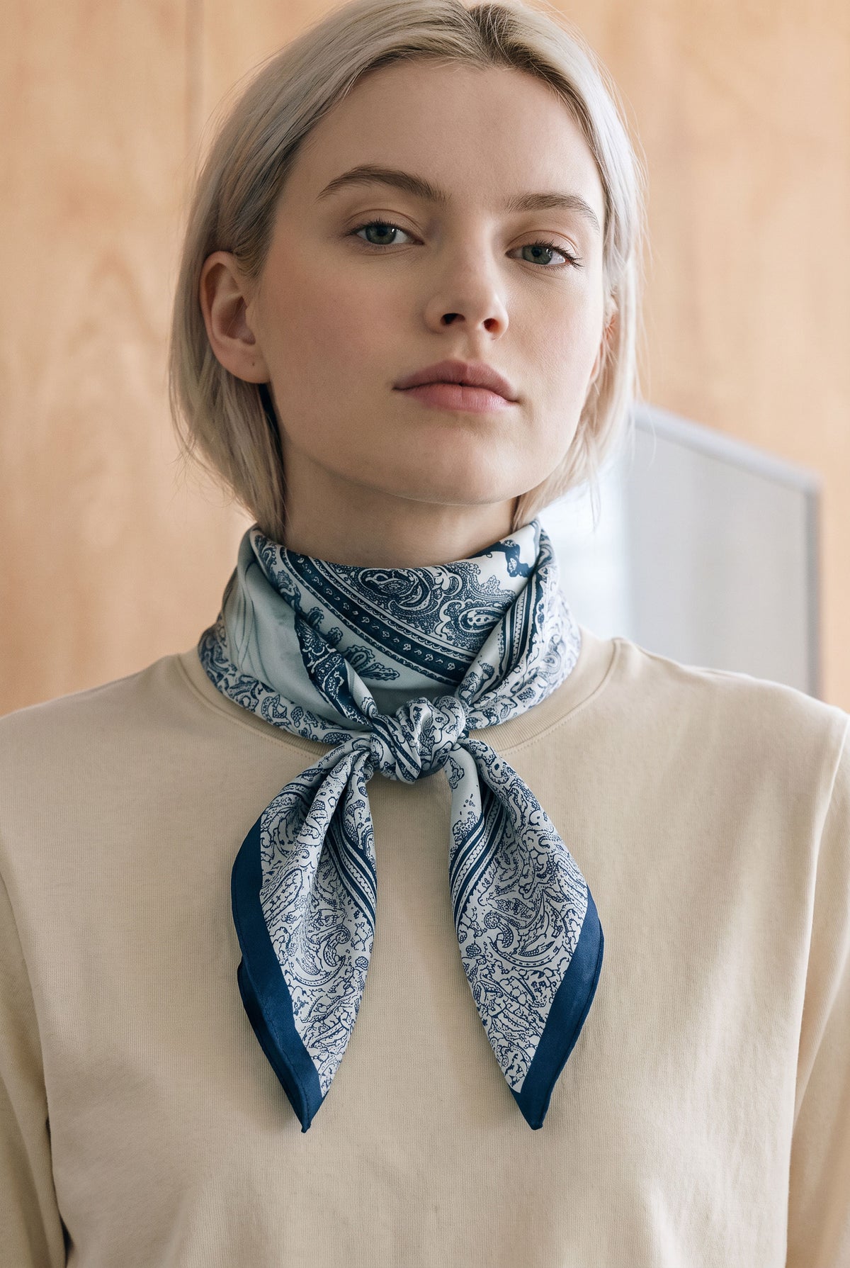 Dark Floral Lattice Silk Scarf