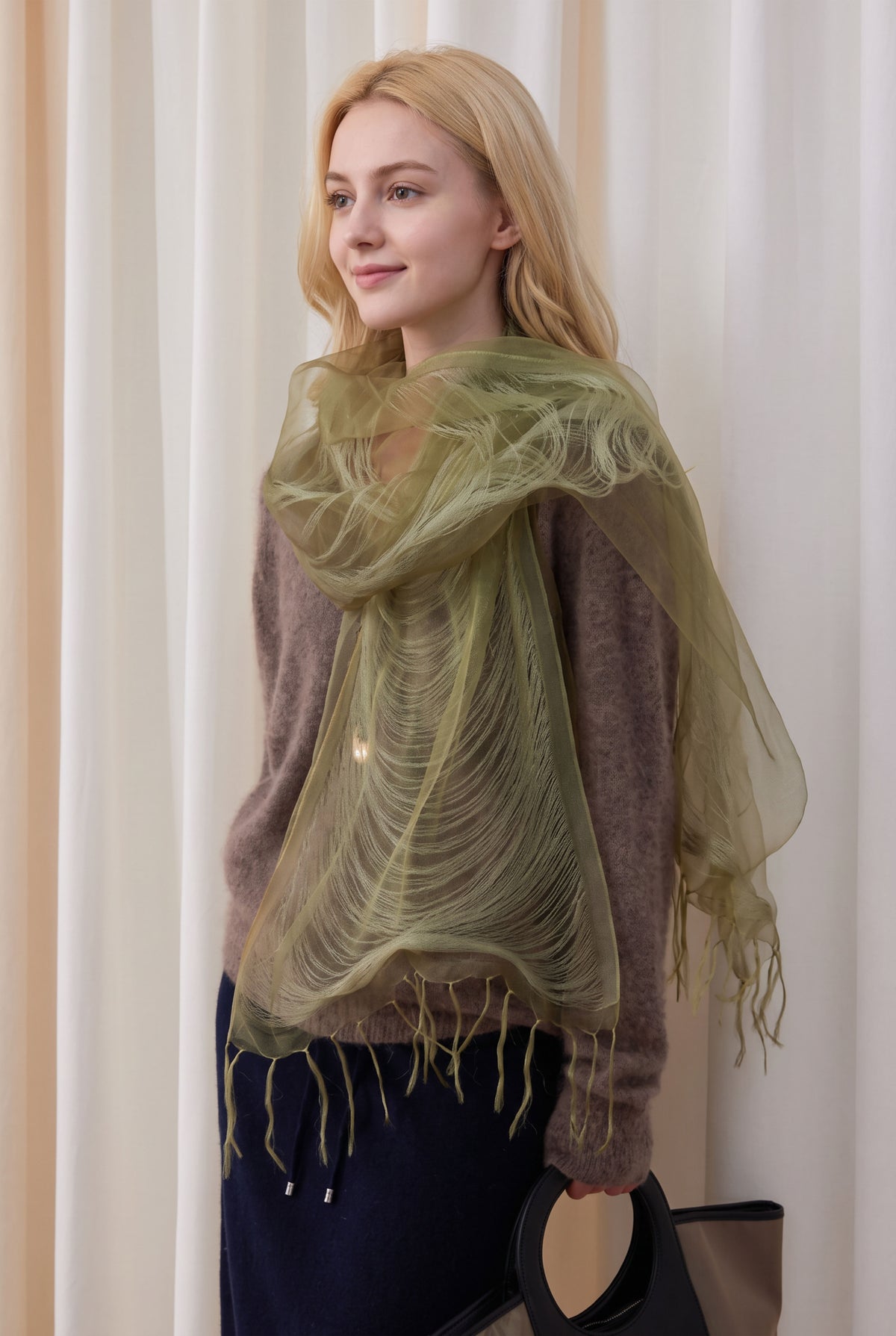 Airy Wrinkled silk Twill stole