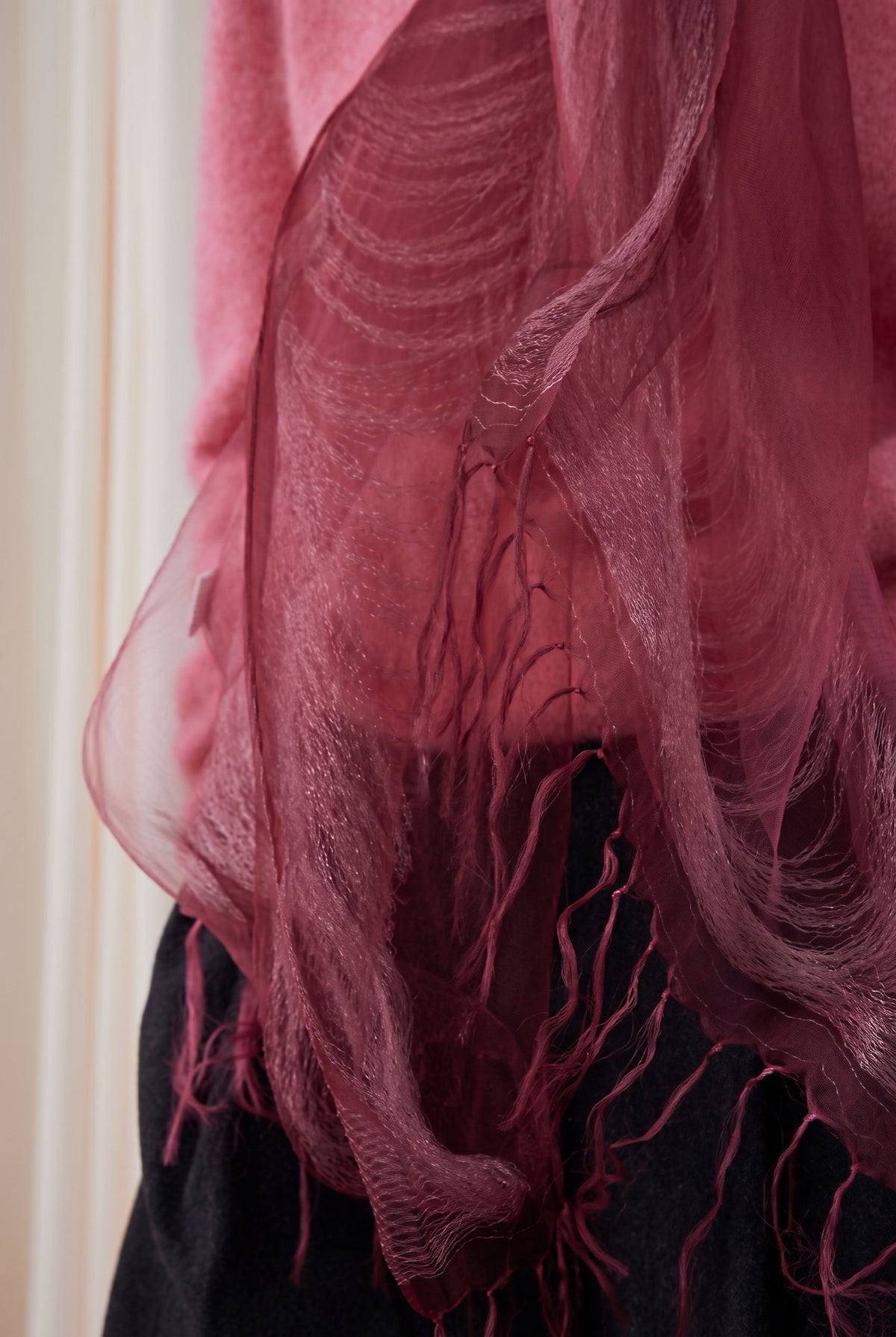 Airy Wrinkled silk Twill stole