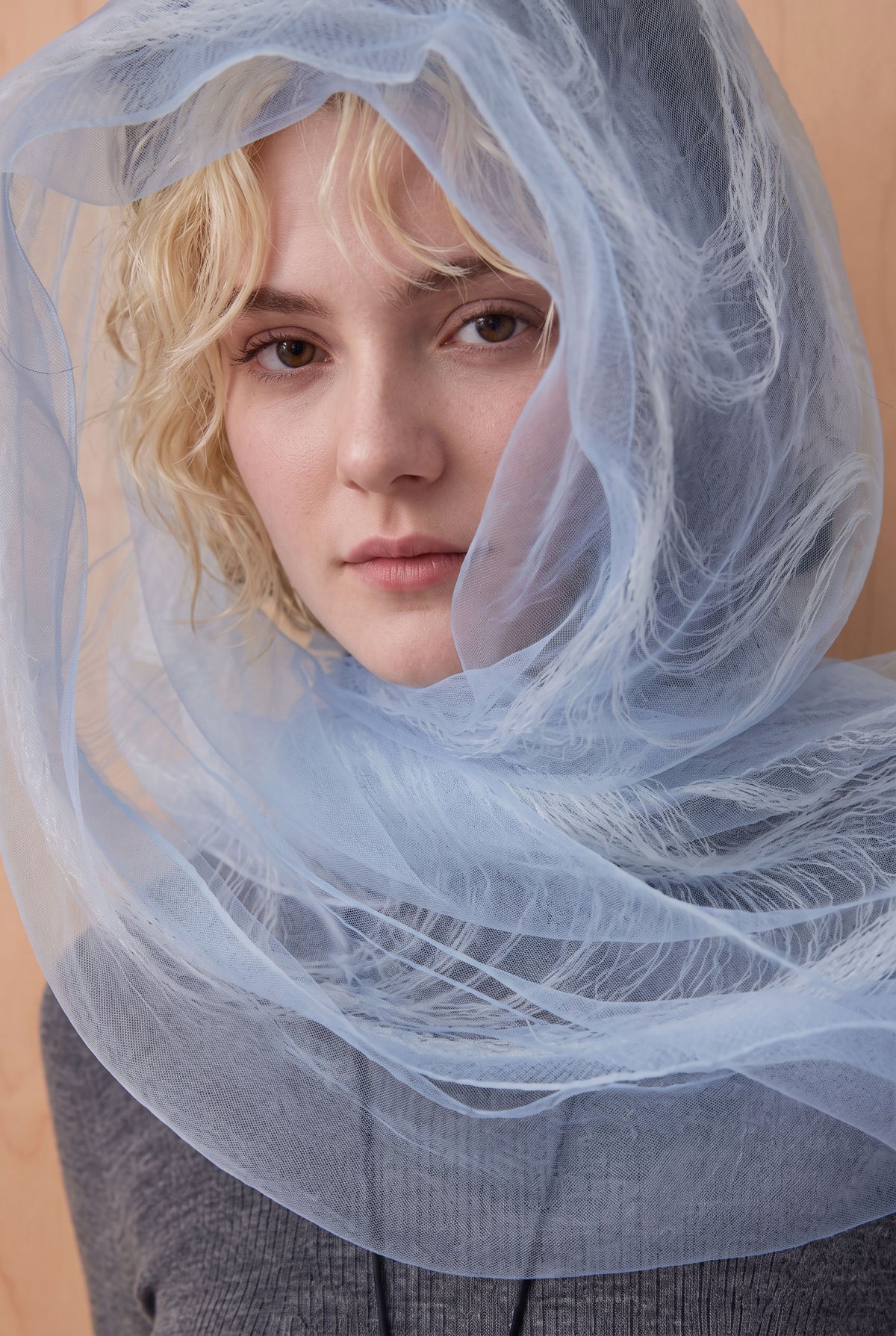 Airy Wrinkled silk Twill stole